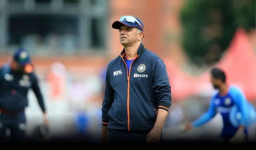 द्रविडलाई कोरोना संक्रमण, मुख्य प्रशिक्षकबिनै यूएई गयो भारतीय टिम